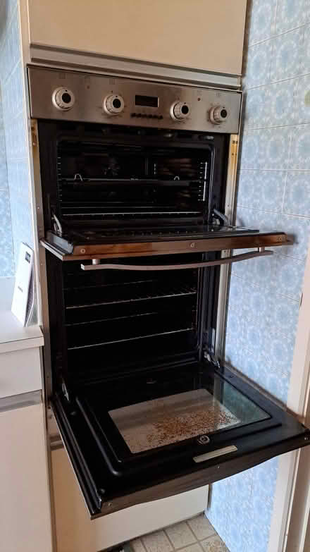Photo of free Built in Oven (BR5 St Mary Cray) #2