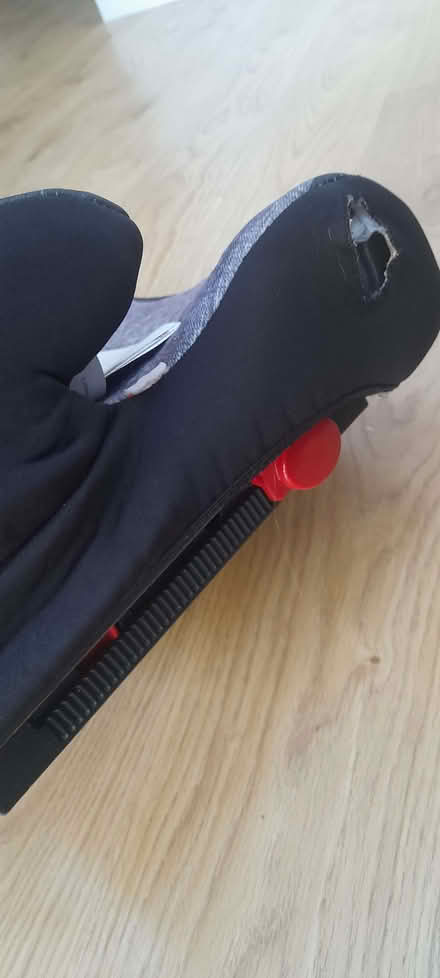 Photo of free Isofix booster seat (Longton PR4) #3