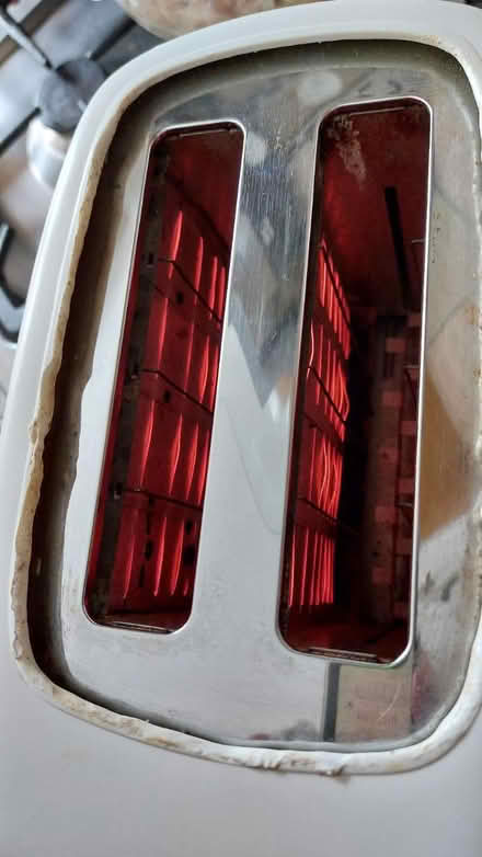 Photo of free 2 Slices small toaster (Belfast BT11) #3