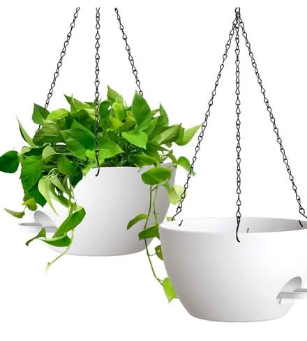 Photo of Hanging pots matching 3-4 (Prince William Cty, Manassas) #1