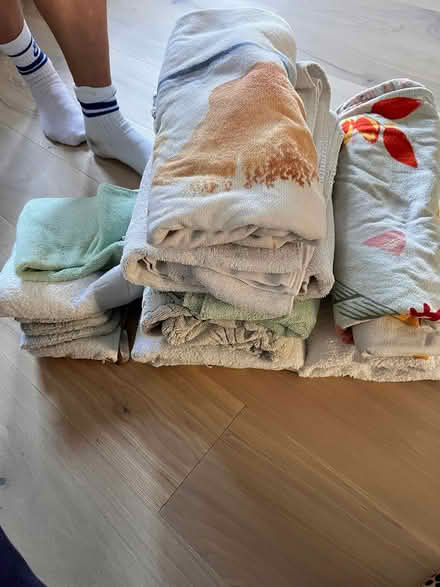 Photo of free Assorted towels (Barons Court W14) #1
