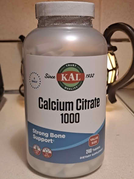 Photo of free Calcium Citrate 1000 (Carole Highlands) #1