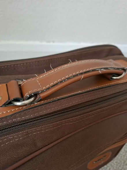 Photo of free Canvas holdall (Welling DA16) #3