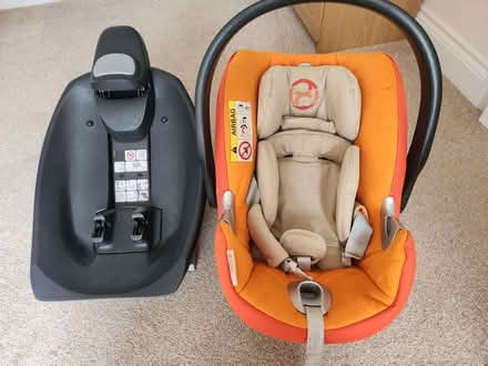 Photo of free Cybex baby car seat with isofix base. (Stainton CA11) #1