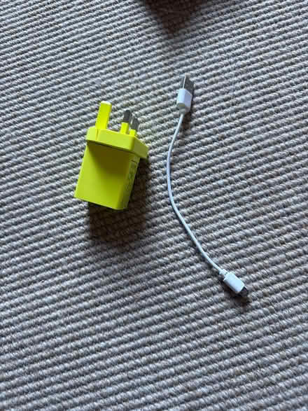 Photo of free Micro usb and charger (Homerton E9) #1
