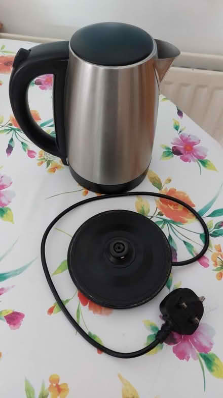 Photo of free 1.7Lt Kettle - working well (Belfast BT11) #1