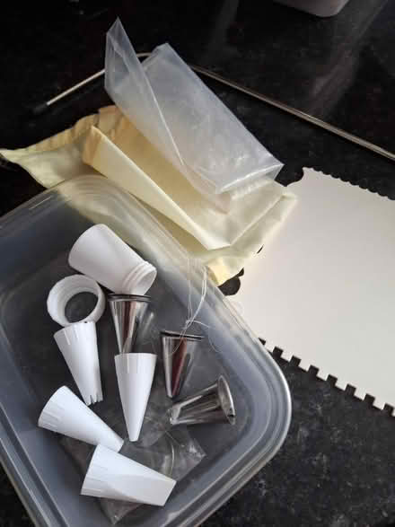 Photo of free Cake decorating items (Stantonbury, MK14) #1