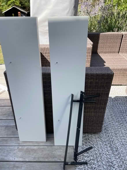 Photo of free Shelves hidden bracket (Esher KT10) #1