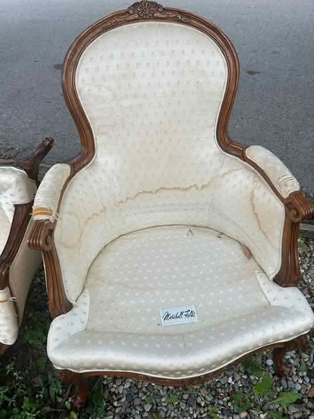 Photo of free A pair of vintage chairs (Forest Glen) #3