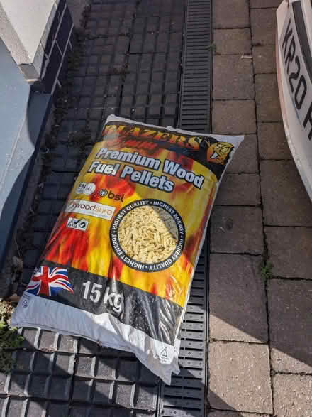 Photo of free Wood pellets... 2x 15kg bags (Loughborough LE11) #1