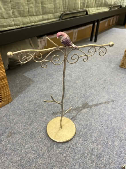 Photo of free Jewellery stand (TN32) #1