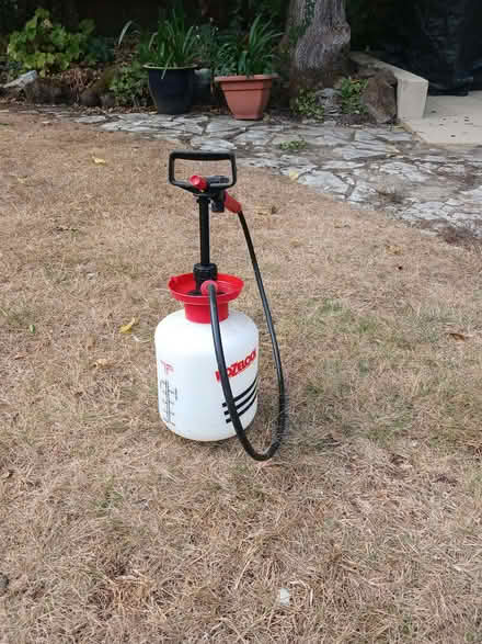 Photo of free 1.75 litre garden sprayer (Woking GU21) #1
