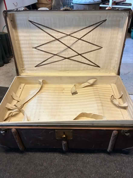 Photo of free Old leather trunk (Cheltenham GL50) #2