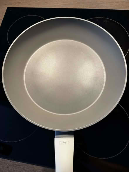 Photo of free 3 frying pans - Tefal, Pyrex and BergHoff Leo (Chelsea Harbour SW6) #3