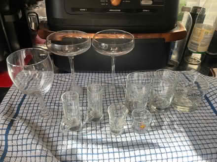 Photo of free Drinking glasses. (Woodside CR0) #1