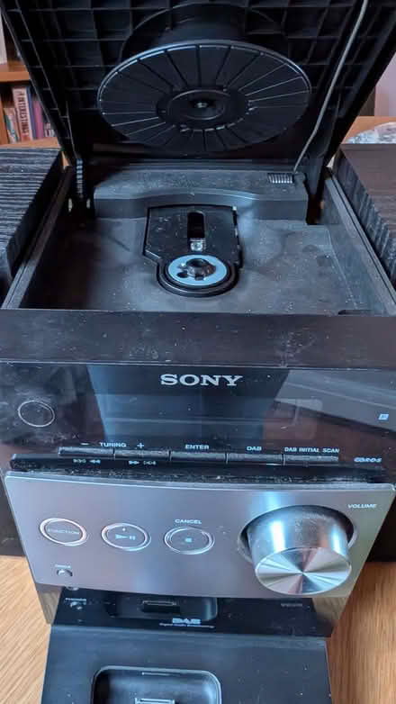 Photo of free Sony mini system (Warton LA5) #3