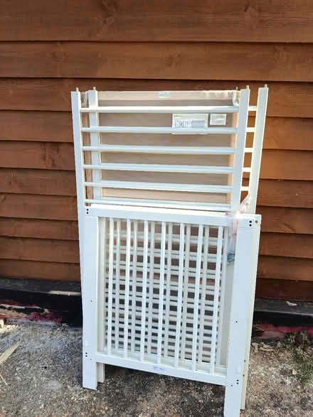 Photo of free Baby cot + mattress (Finchley Central N3) #1