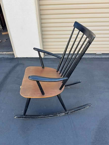Photo of free Dressers, end tables, bureau,chairs (Davis) #3