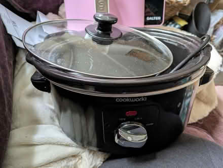 Photo of free Large slow cooker (Freehold LA1) #1