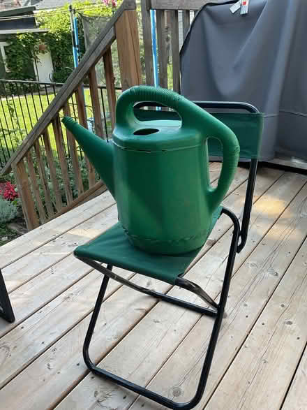 Photo of free Trailside folding chair (Hintonburg) #2