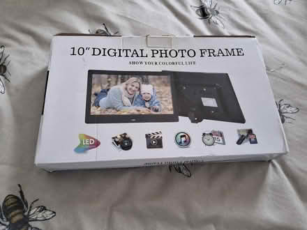 Photo of free Digital photo frame (Fenlake MK42) #1