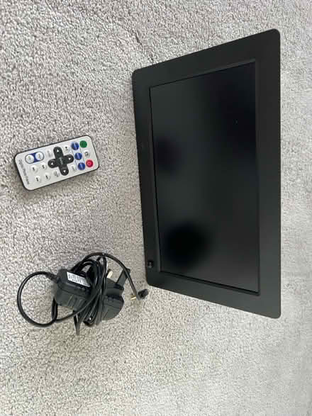 Photo of free Digital framer(Apeman) Not working (GL15) #1