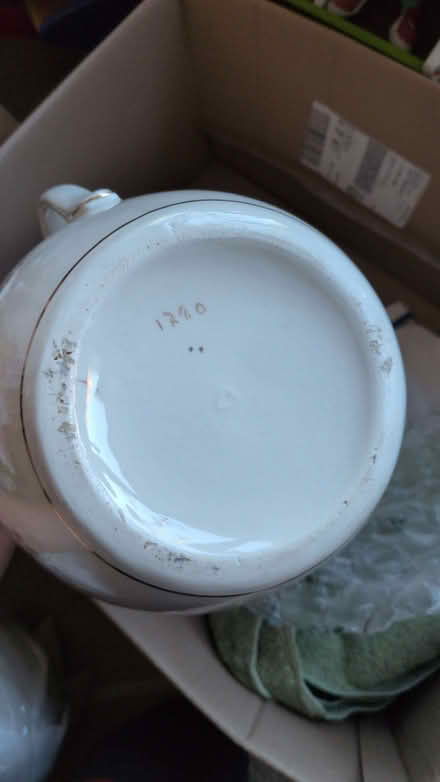 Photo of free Antique floral jug and bowl (Queen Edith's Ward CB1) #3