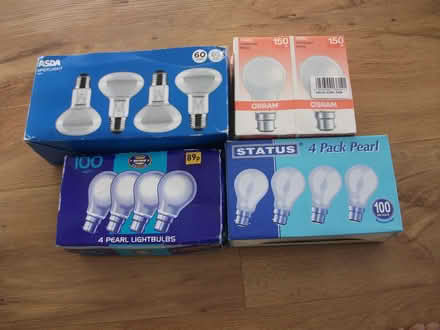 Photo of free Selection of electric bulbs (Woodthorpe LE11) #1