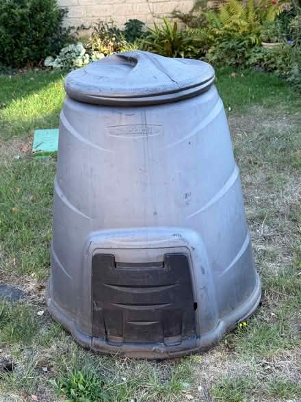 Photo of free Garden Compost Bin (Clanfield OX18) #1