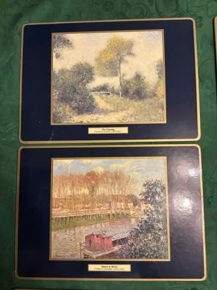 Photo of free Placemats & serviette’s (Hailsham BN27) #1