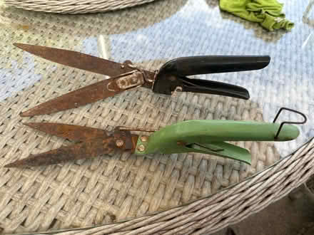 Photo of free Garden shears/ snippers (Cheltenham GL52) #1