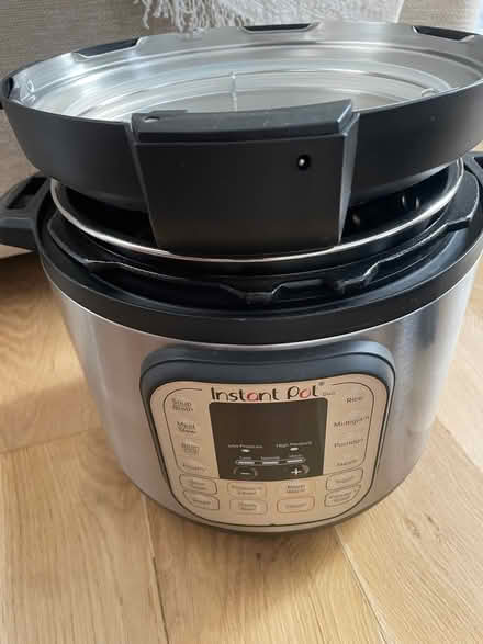 Photo of free Instant Pot (Earls Court SW5) #1