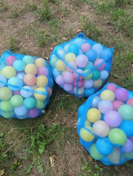 Photo of free Plastic balls (Surrenden BN1) #1