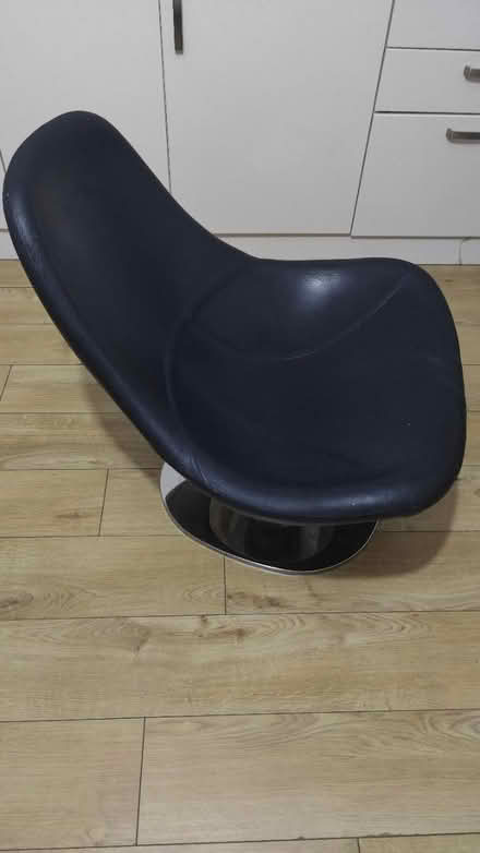 Photo of free Boss chair, 360°swivel chair (Woodcote SM6) #3