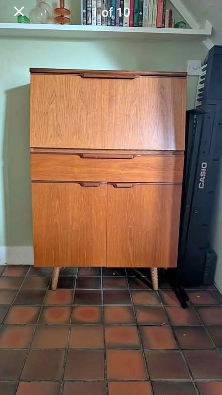 Photo of A bureau (Peters village ME1) #1