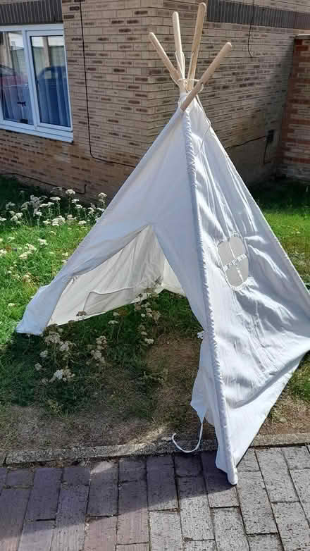Photo of free Child's play wigwam, tent (St. Albans) #4