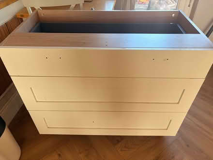 Photo of free Howdens 3 drawer kitchen unit (Tonbridge TN10) #1