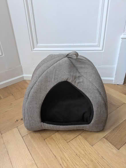 Photo of free Small cat bed (Glenageary) #1