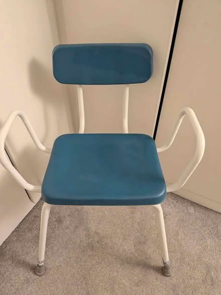 Photo of free shower chair with arms (Greenwich SE10) #1