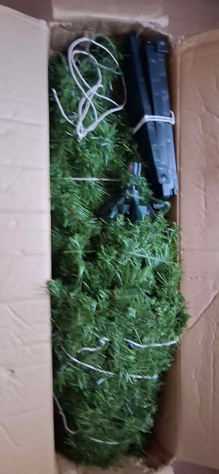 Photo of free 6ft artificial christmas tree used boxed with stand (Wigmore LU2) #1