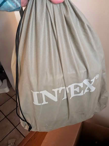 Photo of free kids inflatable air mattress (Mountain View) #1