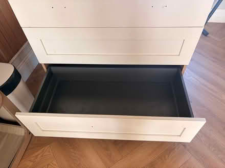 Photo of free Howdens 3 drawer kitchen unit (Tonbridge TN10) #4