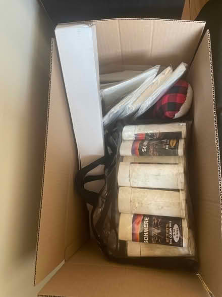Photo of free Props of make up and art movie (Tite Street SW3) #2