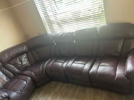 Photo of free leather sofa (Carshalton SM5) #1