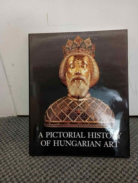 Photo of free Pictorial History of Hungarian Art (Yonge/Sheppard) #1