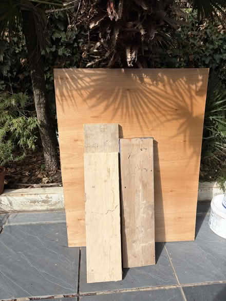 Photo of free Assorted pieces of wood (Camberwell SE5) #1