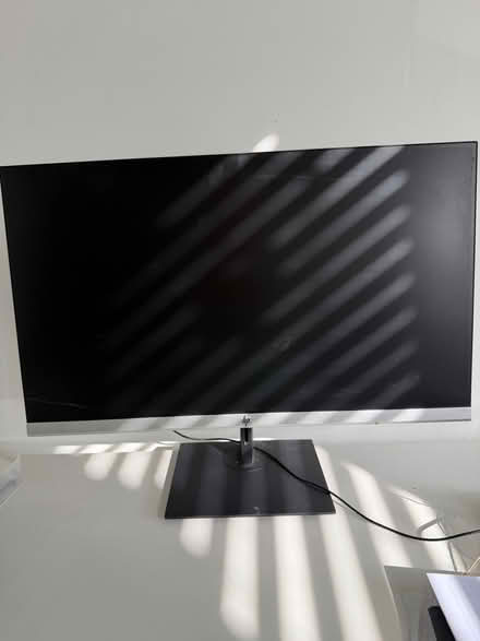 Photo of free Computer monitors (Worlds End SW10) #2
