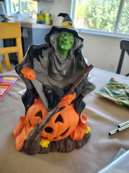 Photo of free Ceramic Halloween decoration (Cupertino City Hall) #1