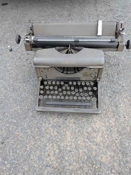 Photo of free Typewriter (Shipley BD18) #4