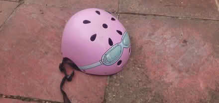 Photo of free Kiddimoto Medium Helmet (Elmers End BR3) #2